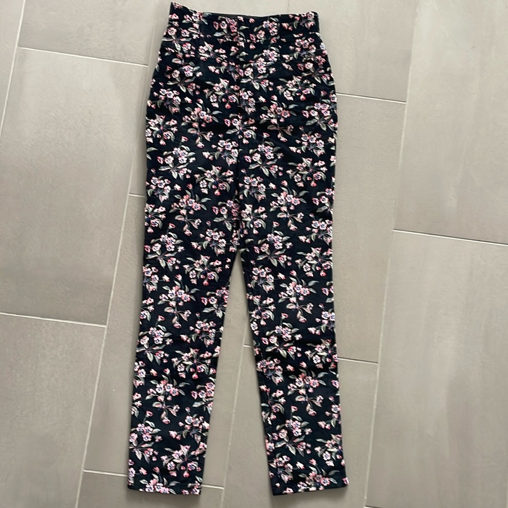 Rebecca Taylor Black Skinny Jeans with Pink Floral Print - Picture 3 of 16